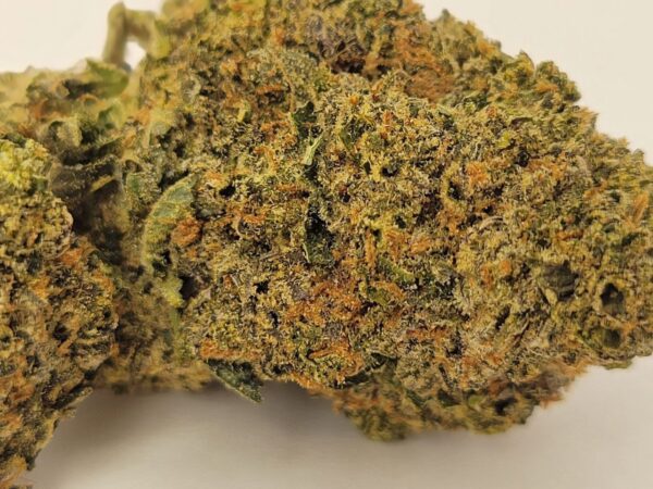 Ice Cream Cake x KM#11 (AAAA Exotic) Indica THC:28% CBD:1%